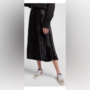 Express pleated midi skirt